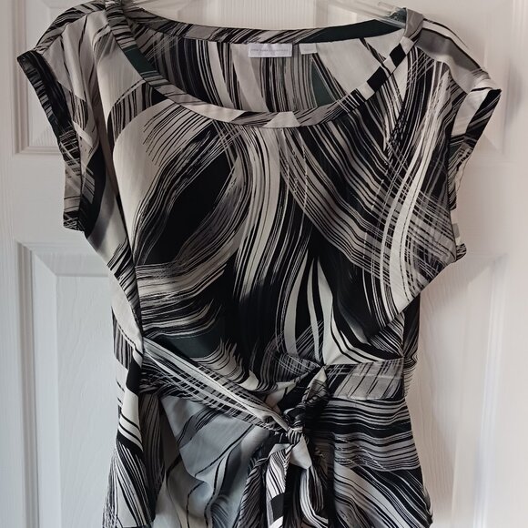 New York & Company Striped Black White Short Sleeve Tie Waist Blouse Size Large - Picture 1 of 9